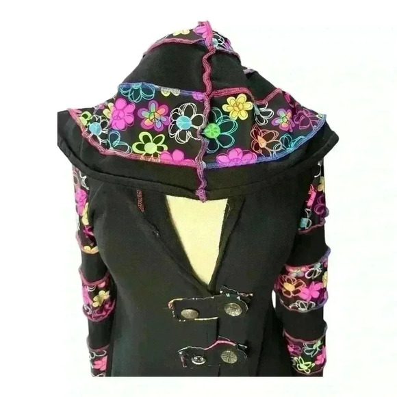 Stunning Bespoke Steampunk and Fantasy Corset-Laced Couture - Picture 4 of 9